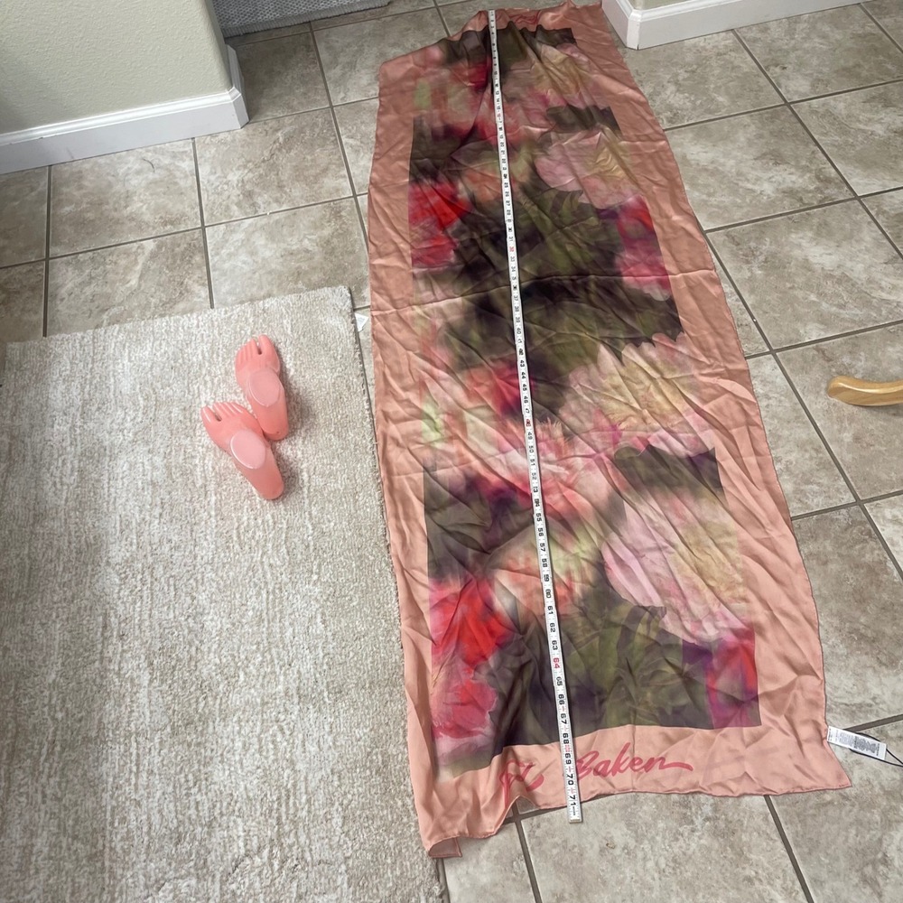 Ted Baker London Blurred Floral NWT 100% Silk Long Scarf Light Pink 70"x24" - Picture 10 of 11